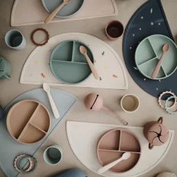Assiette à compartiments en silicone avec ventouse Cloudy mauve