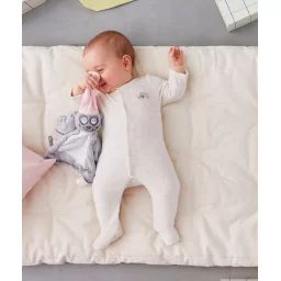 Dors bien en velours et fibres recyclées bébé écru –  – Soldes