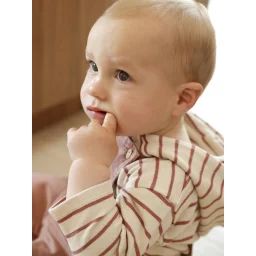 T-shirt à capuche bébé tomette