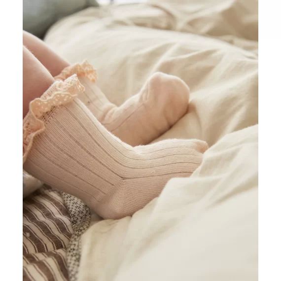 Le lot de 2 chaussettes rose et verte avec détails en broderie –  – Soldes