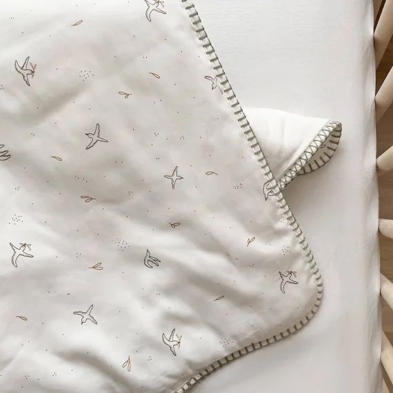 Couverture Naissance Matelassée L&rsquo;envolée Cyprès