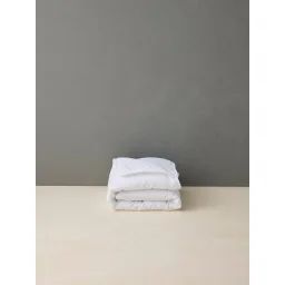Couette bébé microfibre blanc