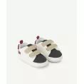 image de chaussons bébé 