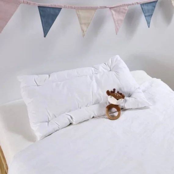 BLEU CALIN Oreiller 40x60cm L&rsquo;Anti Acariens Plat Spécial Bébé – Confort Moelleux – Traitement antiacariens naturel ESSENTIAL blanc