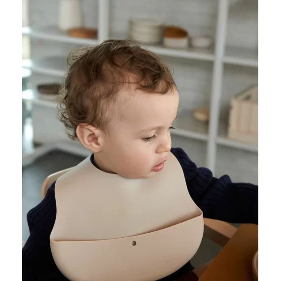 Lot de 2 bavoirs en silicone ember beiges –  – Soldes