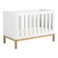 image de lit à barreaux bébé 