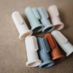 Lot de 2 brosses à dent à doigt Tradewinds/Stone