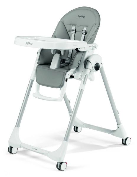 image de chaise haute bébé