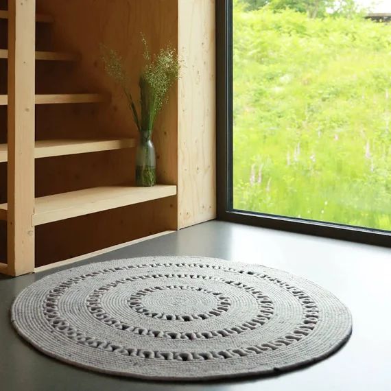 Tapis Laine Feutrée Rond Ajourée Bibek Gris