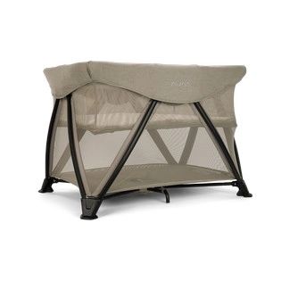 image de lit parapluie bébé 