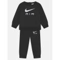 image de ensemble bébé 