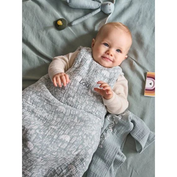 Gigoteuse sans manches en gaze de coton personnalisable DANS LES BOIS Oeko-Tex® vert sauge