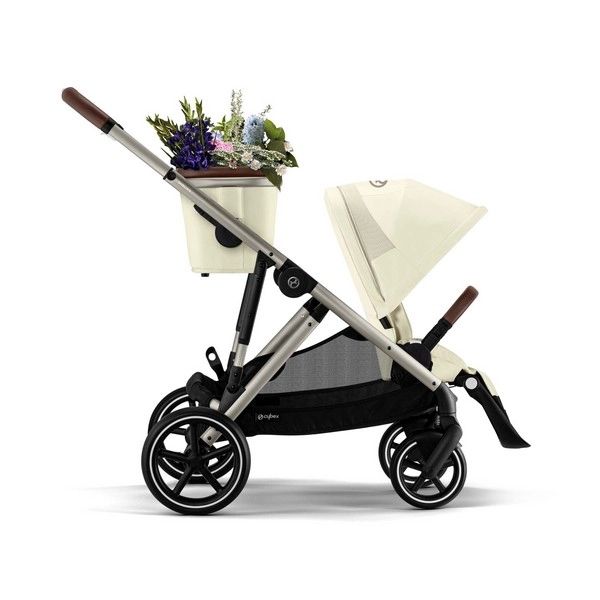 image de poussette bébé 