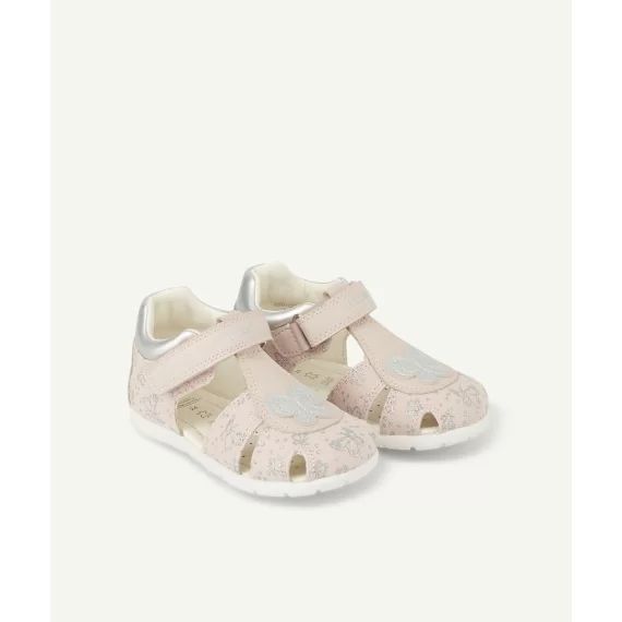 Les sandales roses avec imprimé papillons –  – Soldes