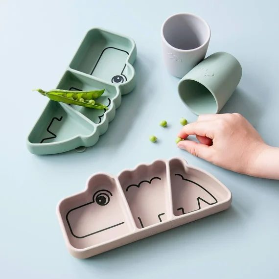 Assiette Stick&Stay Croco en silicone DONE BY DEER rose