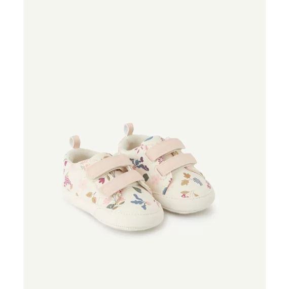 Chaussons style baskets à scratchs bébé fille écru et rose imprimés fleuris