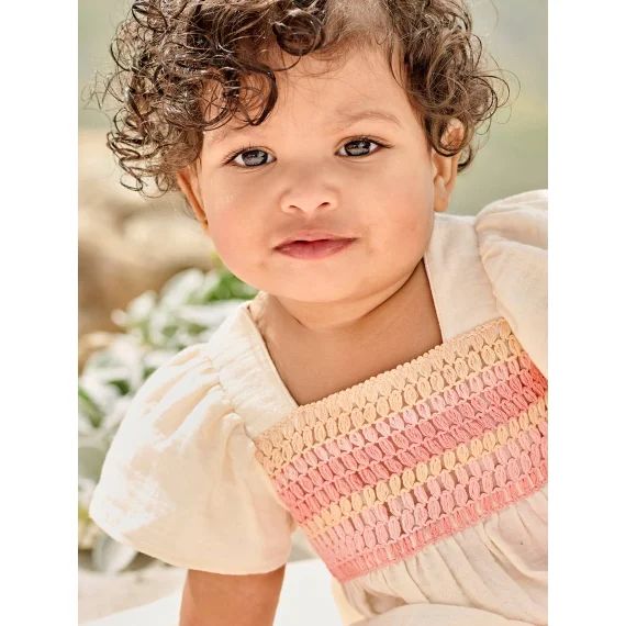 Blouse en gaze de coton bébé encolure en crochet écru