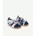 image de chaussons bébé 