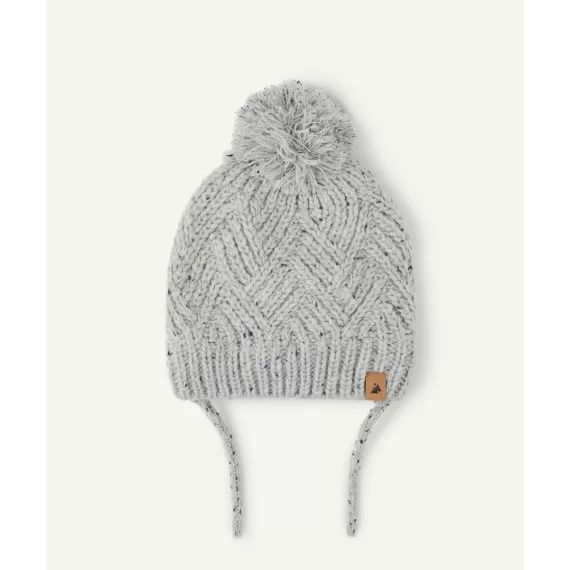 Bonnet en maille tressée gris clair avec pompon bébé garçon –  – Soldes