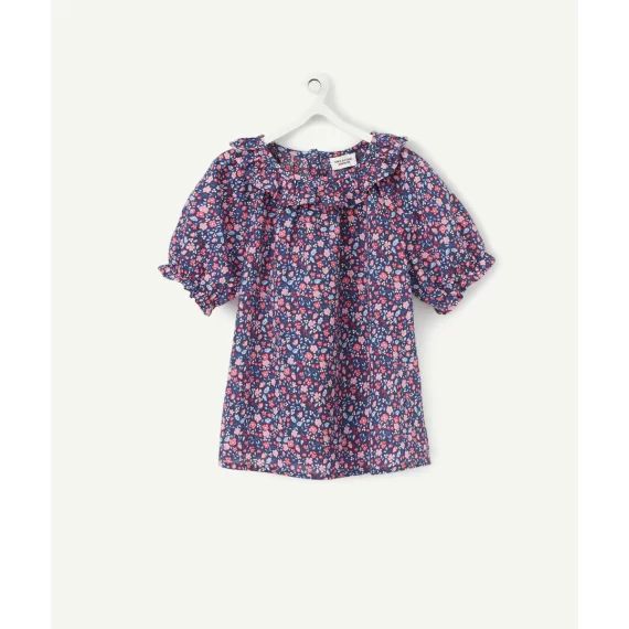 Le chemisier bleu et rose fleuri avec col volanté –  – Soldes