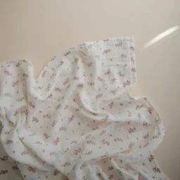 Maxi lange en coton bio Pink Flowers (120 x 120 cm)