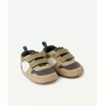 image de chaussons bébé 