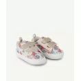 image de chaussons bébé