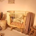 image de lit à barreaux bébé