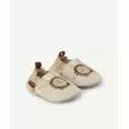 image de chaussons bébé 