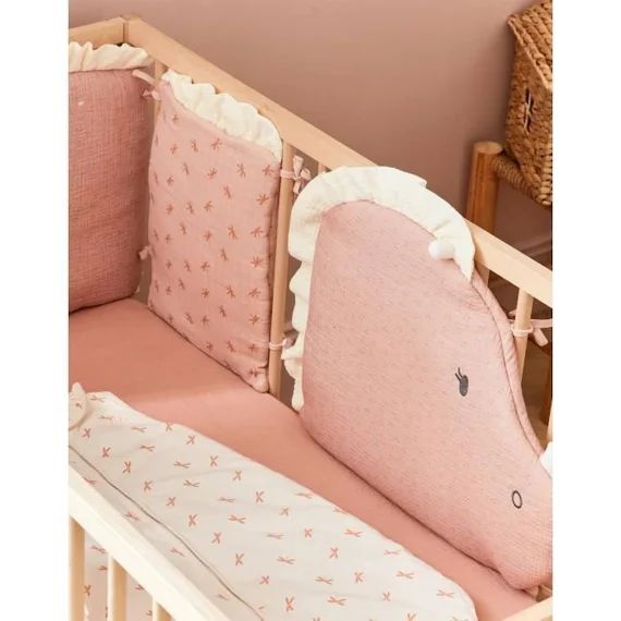 Tour de lit et protège barreaux Popsie rose