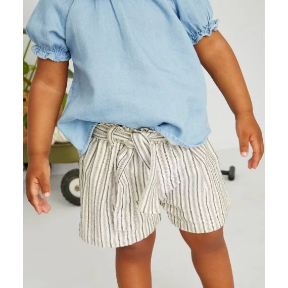Le short rayé blanc et gris pailleté avec noeud –  – Soldes