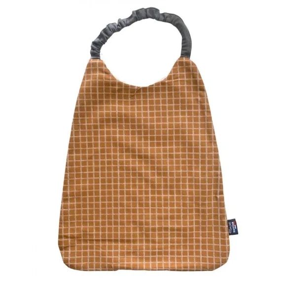 Grand Bavoir Élastiqué – Carreau Camel Marron