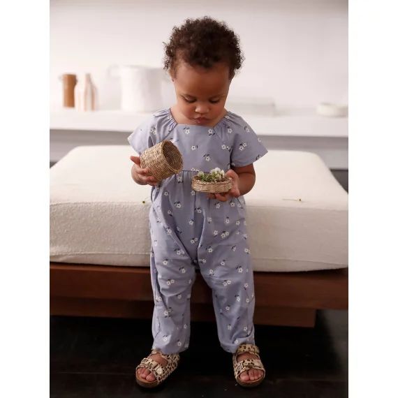 Combinaison bébé en seersucker bleu ciel