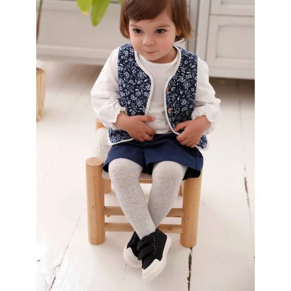 Ensemble T-shirt + gilet à fleurs + short bébé fille bleu jean