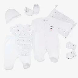 Trousseau de naissance blanc