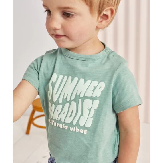 T-shirt bébé garçon vert en coton bio avec message en relief –  – Soldes