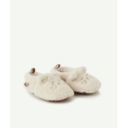 Les chaussons beiges en polaire –  – Soldes