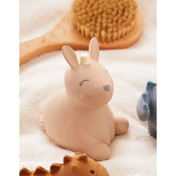Jouet de bain lapin avechochet en caoutchouc naturel beige