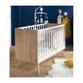 image de lit à barreaux bébé 