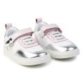 image de baskets bébé 
